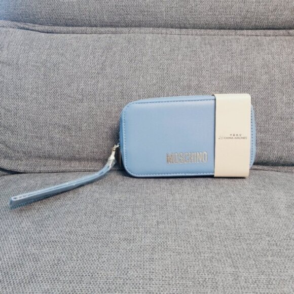 [New] China Airlines X Moschino Business Class Travel Set Amenity Kit - Picture 3 of 6